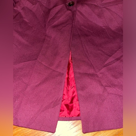 Harve Bernard long wool coat women’s size 12 maroon lightweight old money - Picture 8 of 8